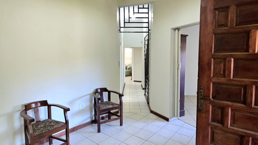 4 Bedroom Property for Sale in Geelhoutpark North West